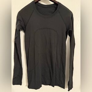 lululemon athletica Black Long Sleeve Sweatshirt